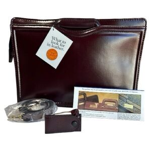 Unique Vintage 80's SOLO Burgundy Portfolio